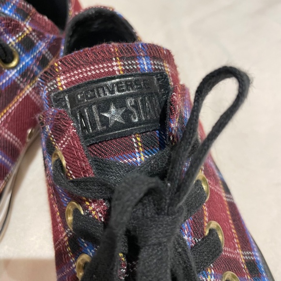 Converse Women’s Chuck Taylor All Star Burgundy and Black Plaid Low Tops - Sz 7 - Picture 6 of 13